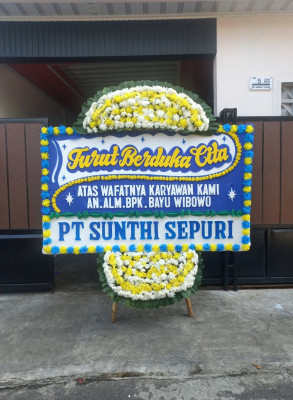 Papan Bunga Duka di Tangkil